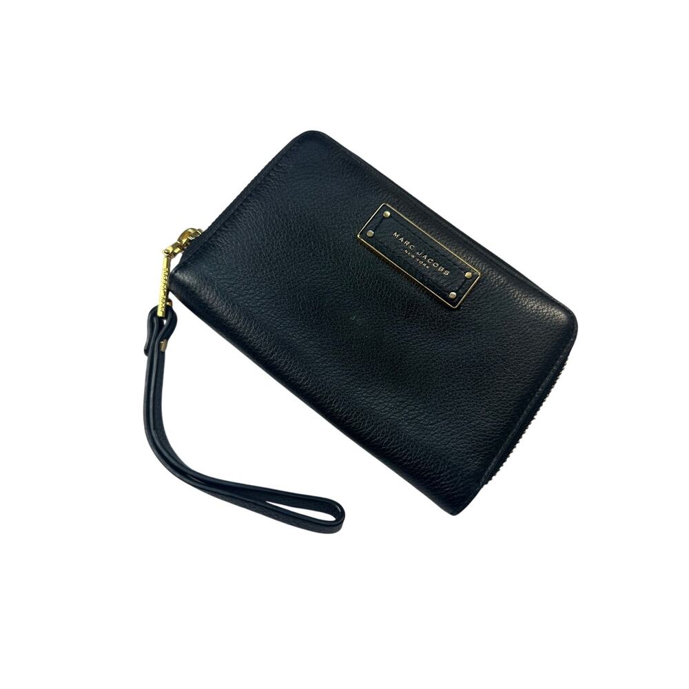 Marc by Marc Jacobs Black Leather Wristlet Wallet